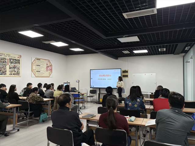 嵘领教育线下课开讲！首开点石成金线下课带你突破中医基础理论重难点​！ 前言